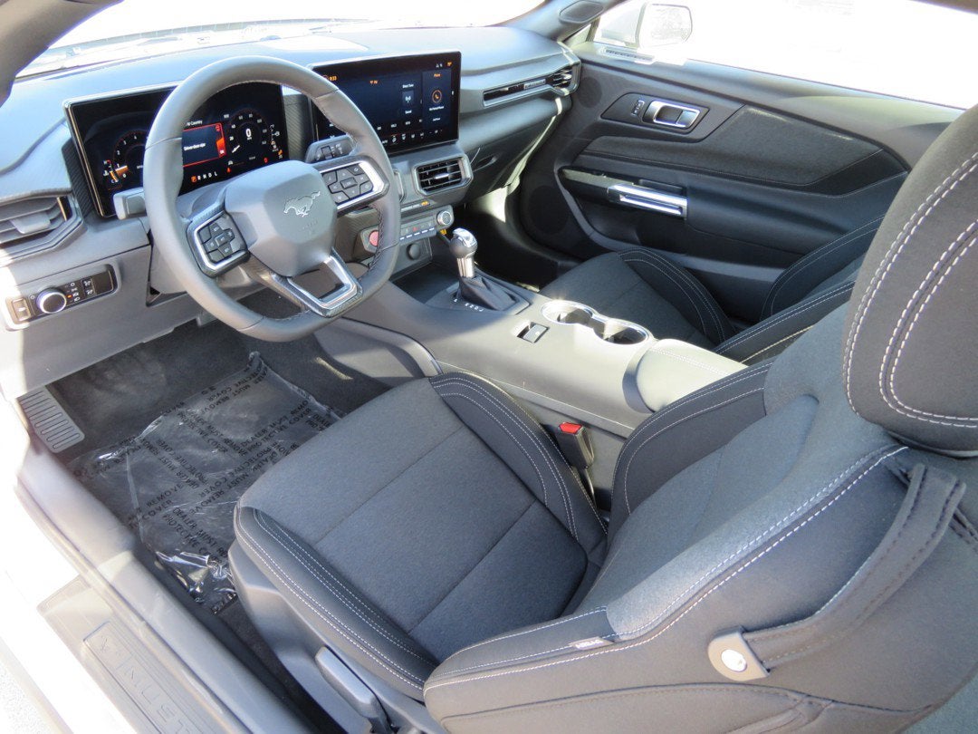 2025 Ford Mustang EcoBoost