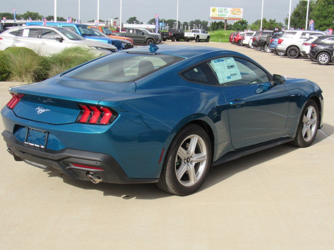 2026 Ford Mustang EcoBoost Fastback - Photo 6