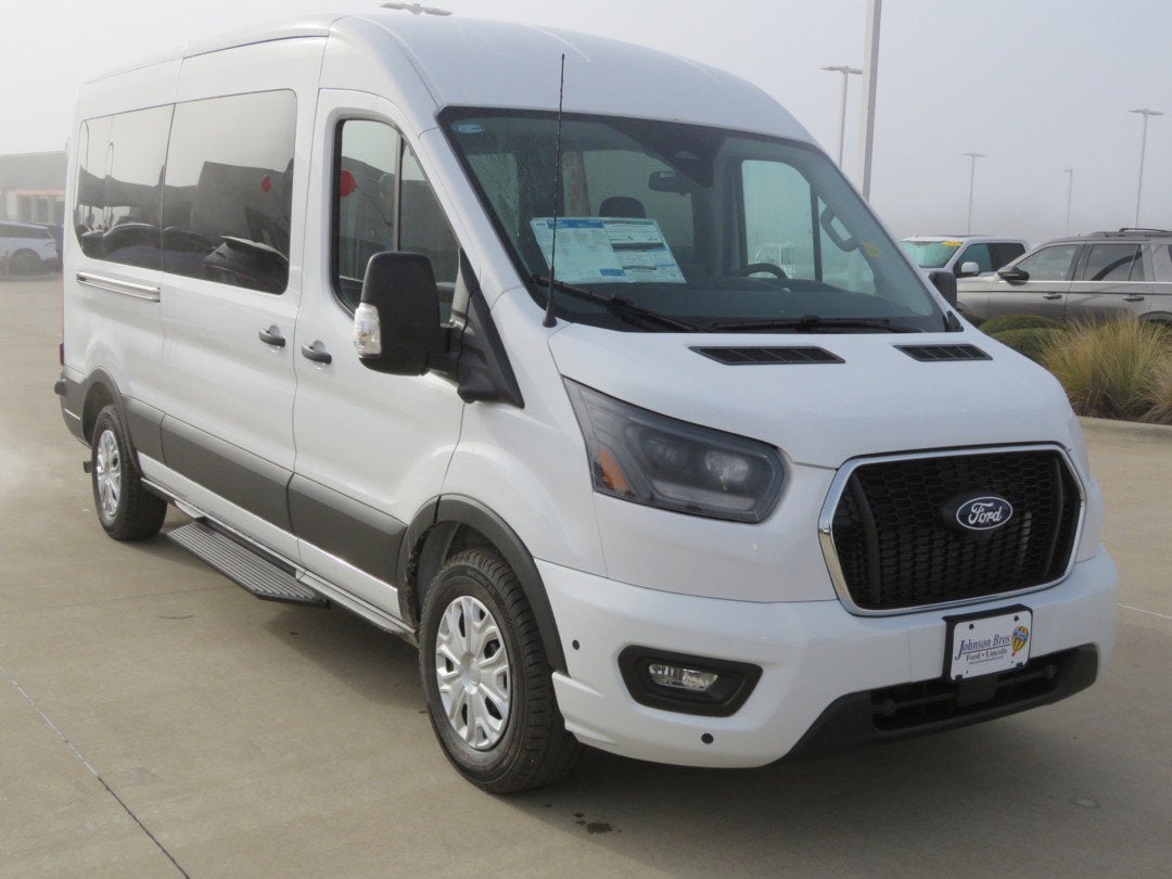 2026 Ford Transit Passenger Wagon XLT