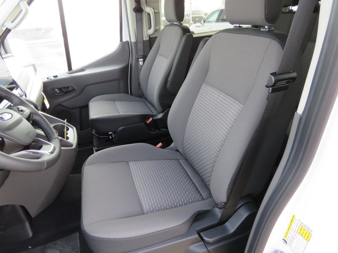 2026 Ford Transit Passenger Wagon XLT