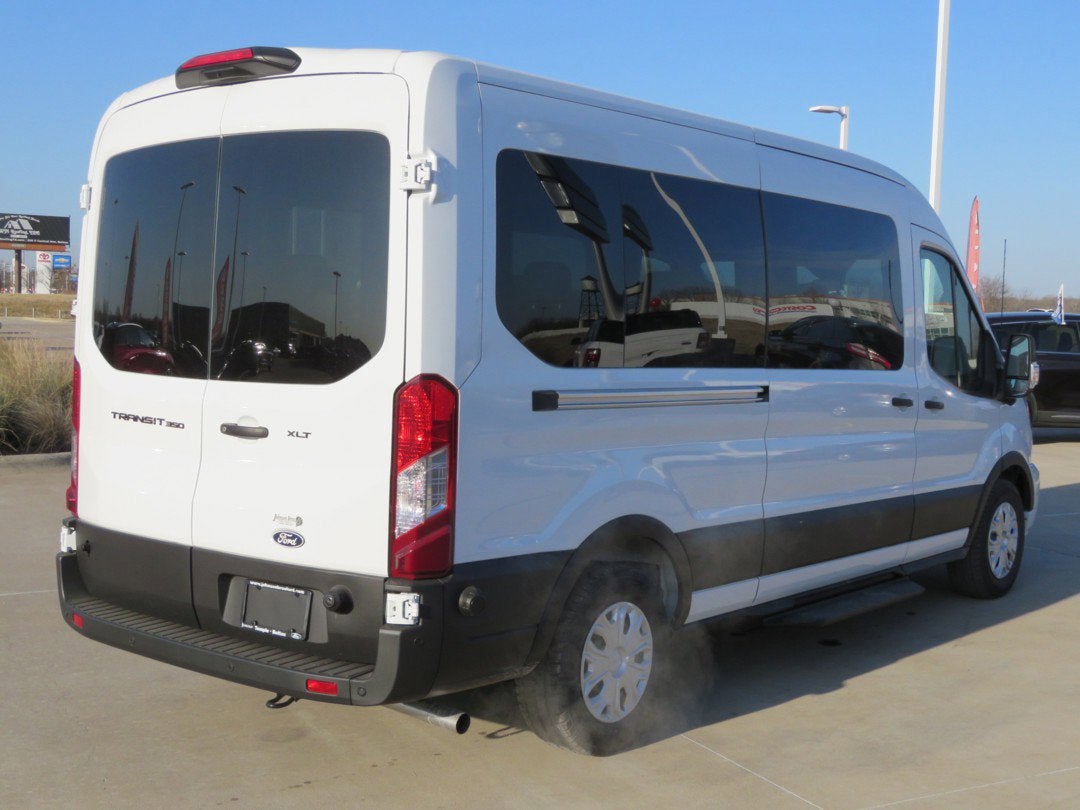 2026 Ford Transit Passenger Wagon XLT