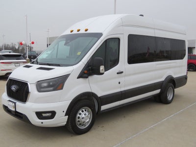 2026 Ford Transit Passenger Wagon XLT
