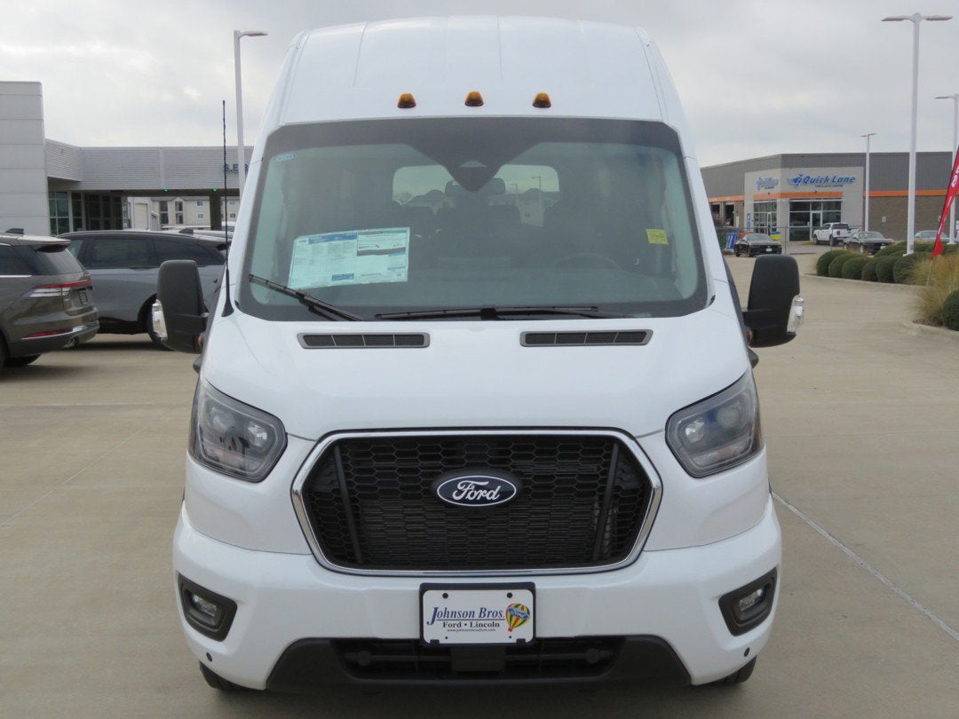 2026 Ford Transit Passenger Wagon XLT