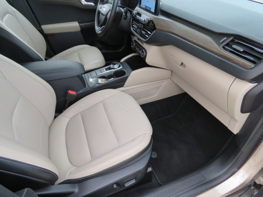 2020 Ford Escape Titanium Hybrid