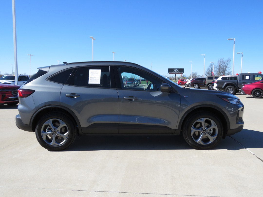 2025 Ford Escape ST-Line Select