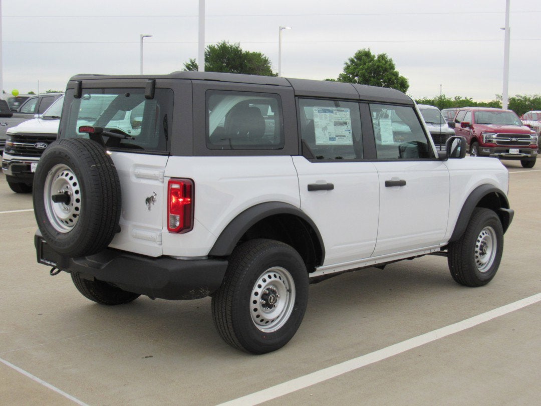 2026 Ford Bronco Base