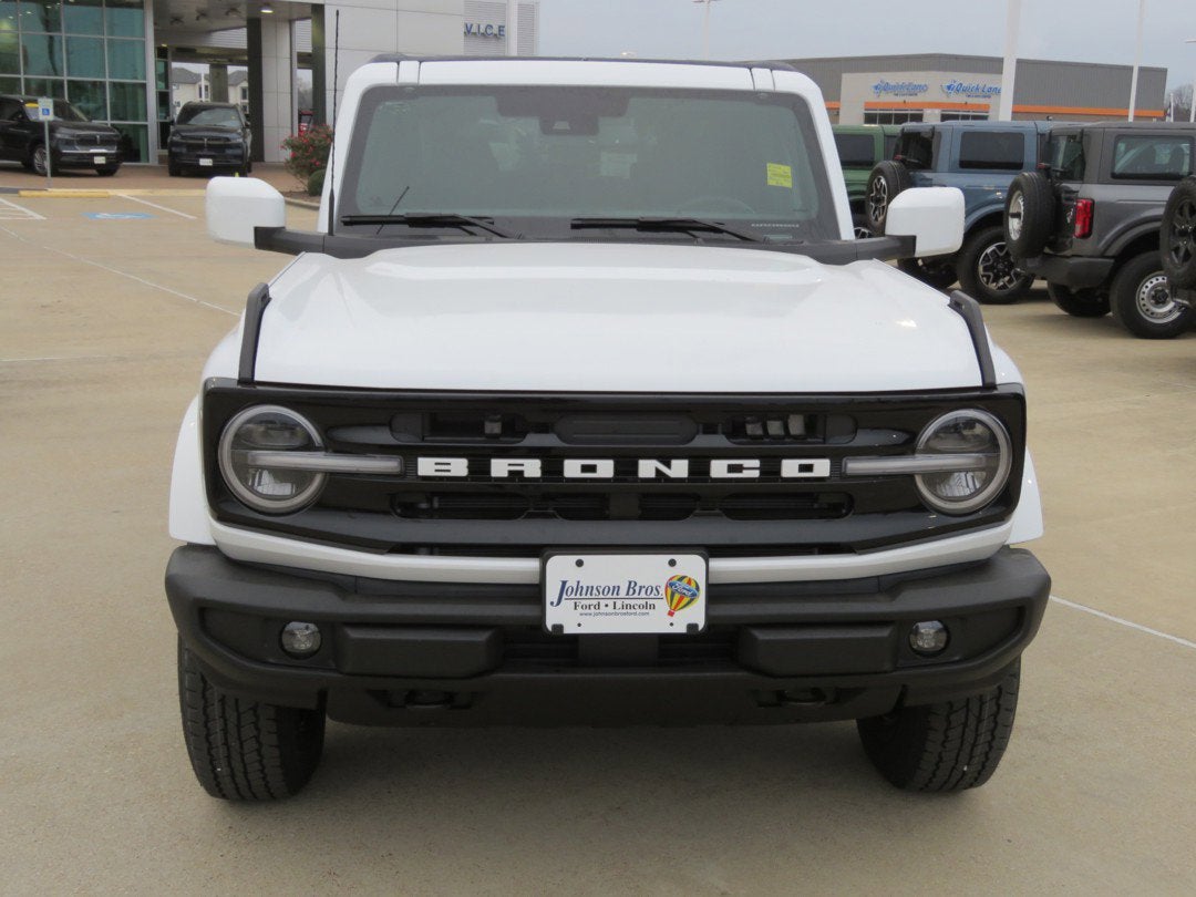 2025 Ford Bronco Outer Banks