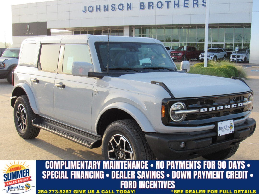 2026 Ford Bronco Outer Banks
