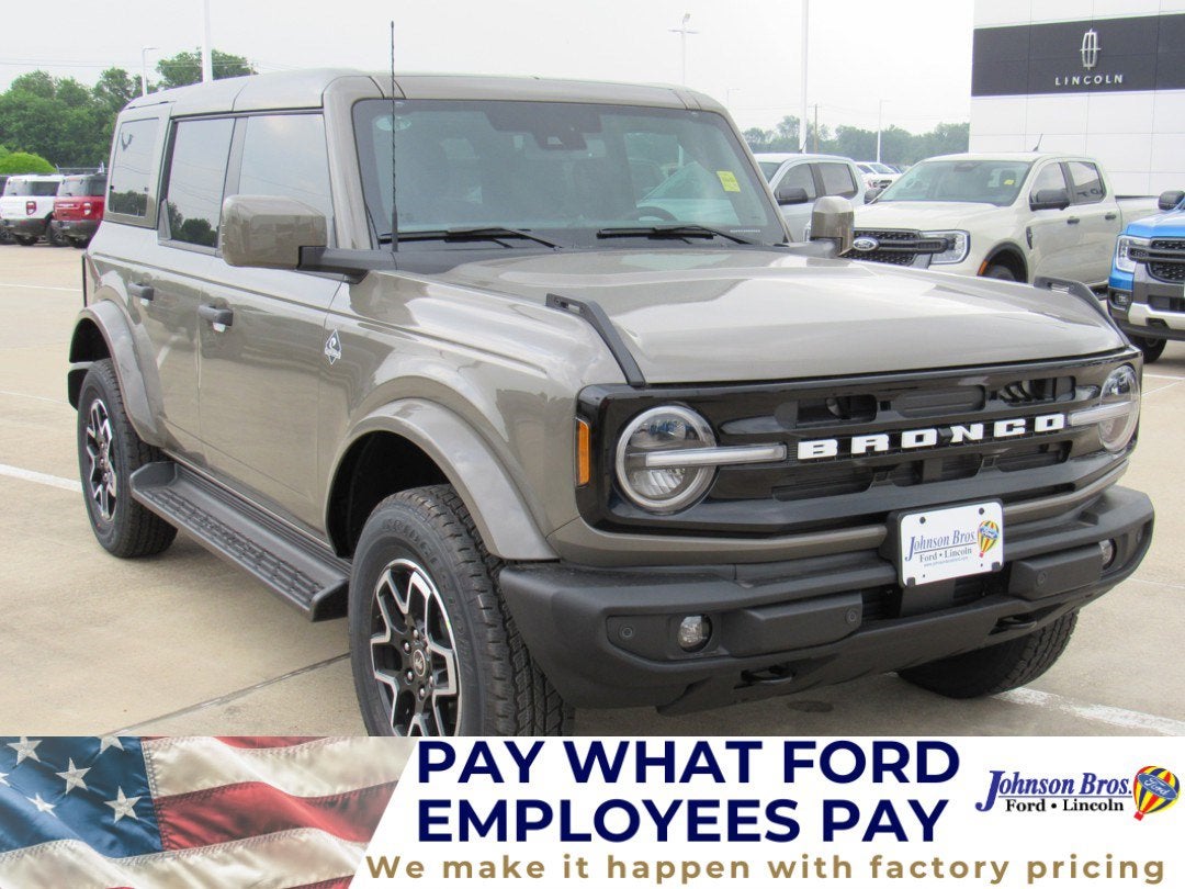 2026 Ford Bronco Outer Banks 4x4's photo