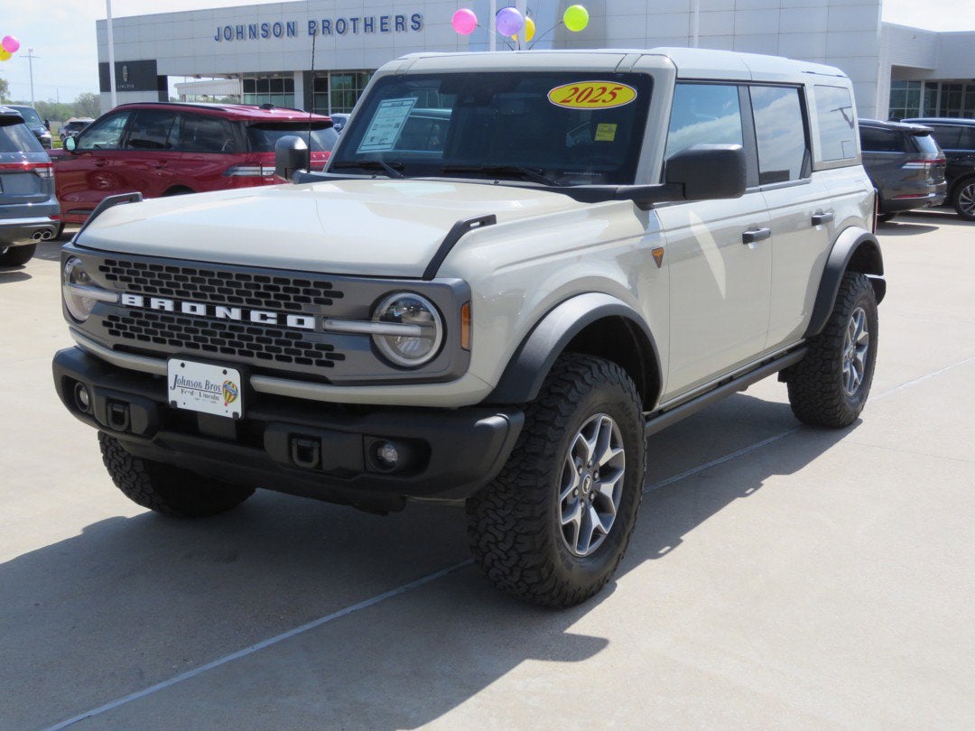 2025 Ford Bronco Badlands