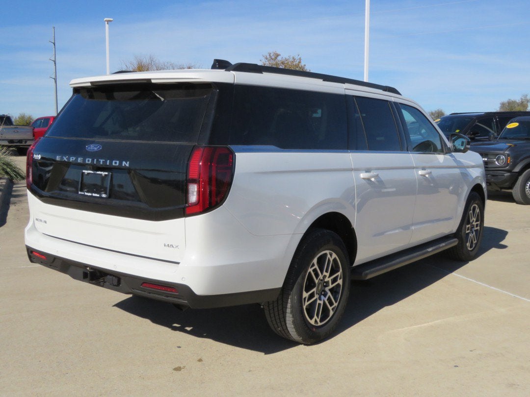 2025 Ford Expedition Max Active