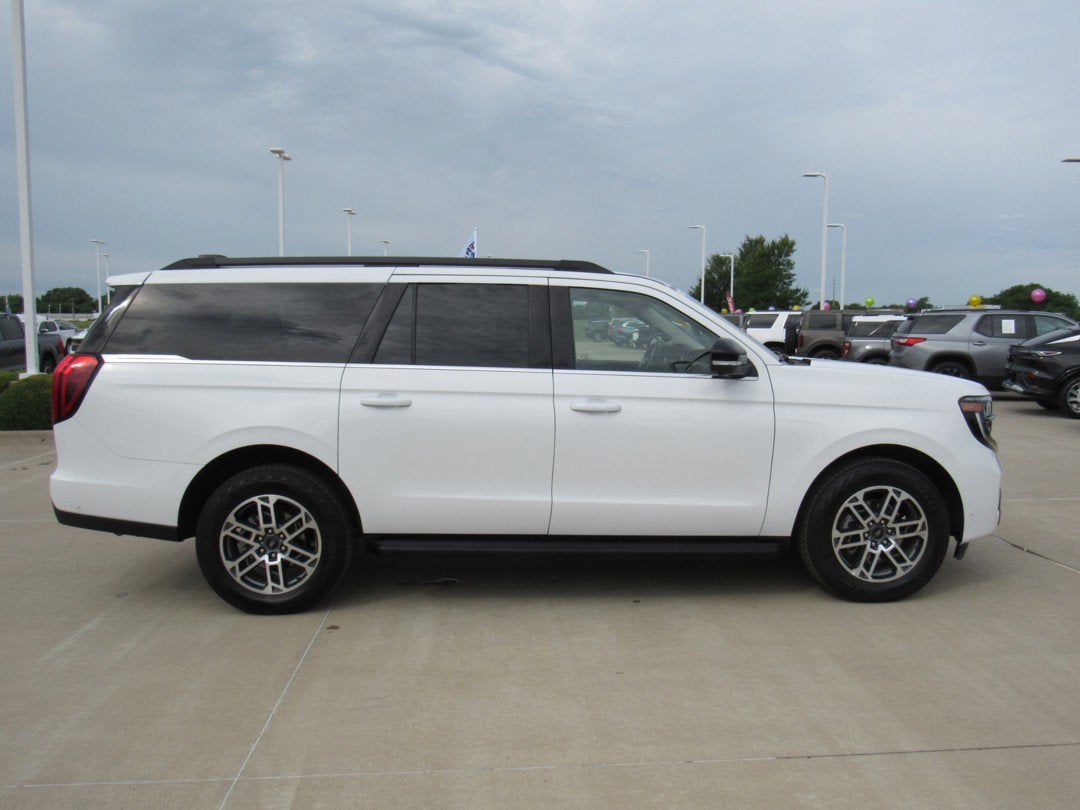 2025 Ford Expedition Max Active