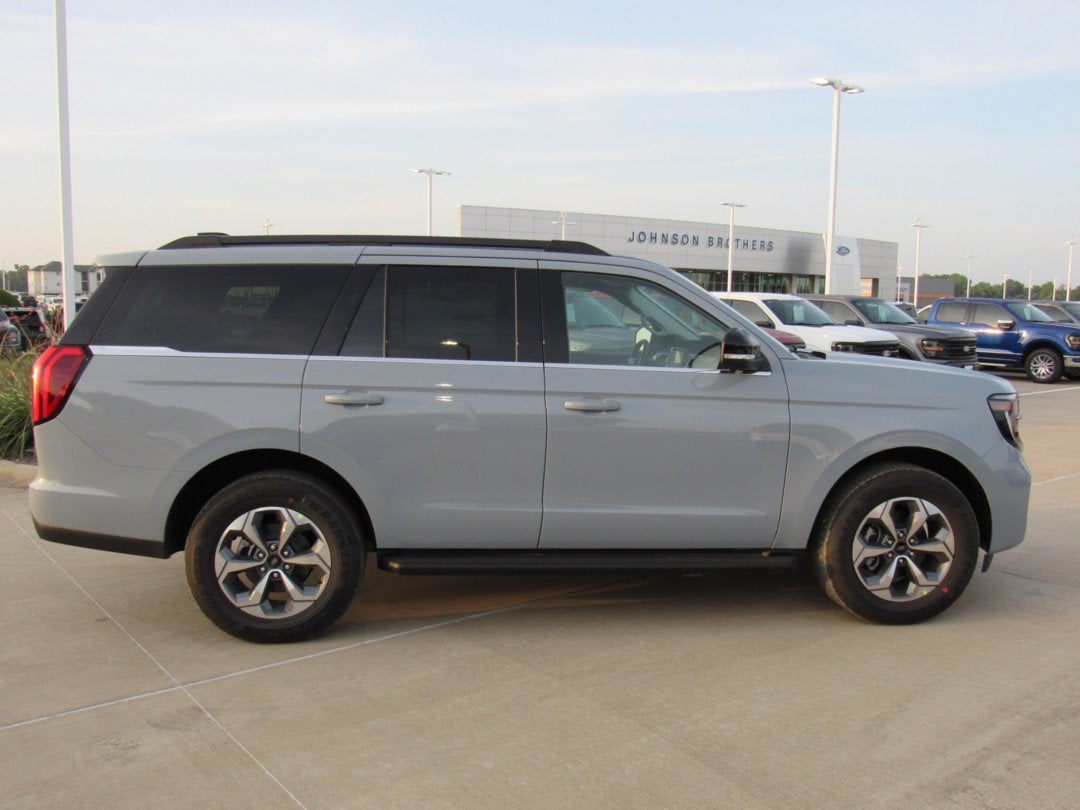 2027 Ford Expedition Active
