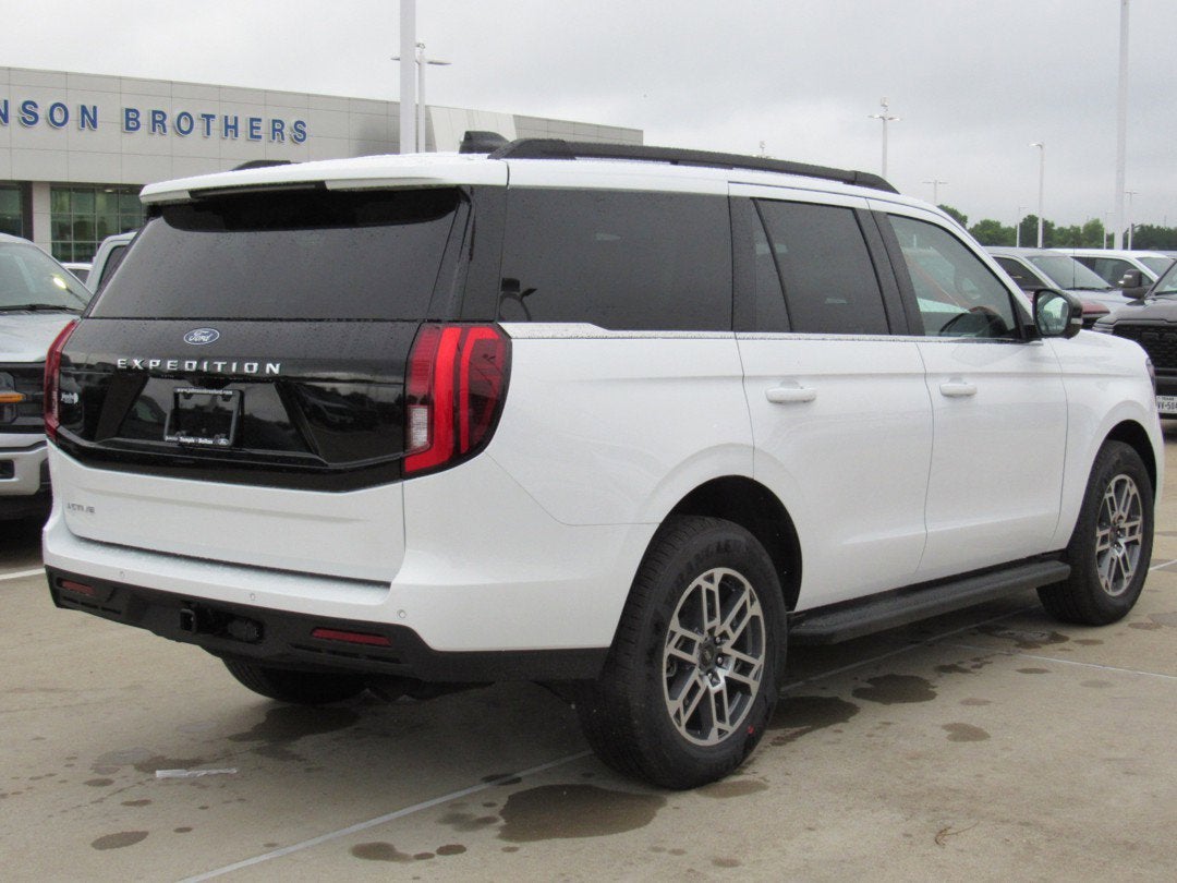 2026 Ford Expedition Active