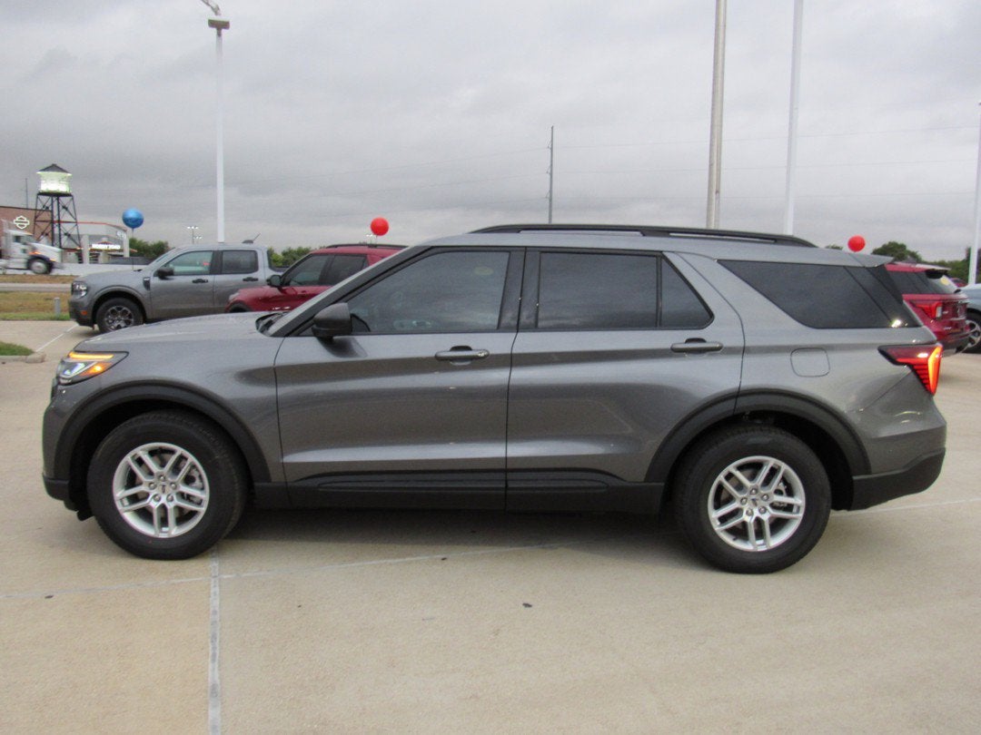 2027 Ford Explorer Active w/200A Pkg