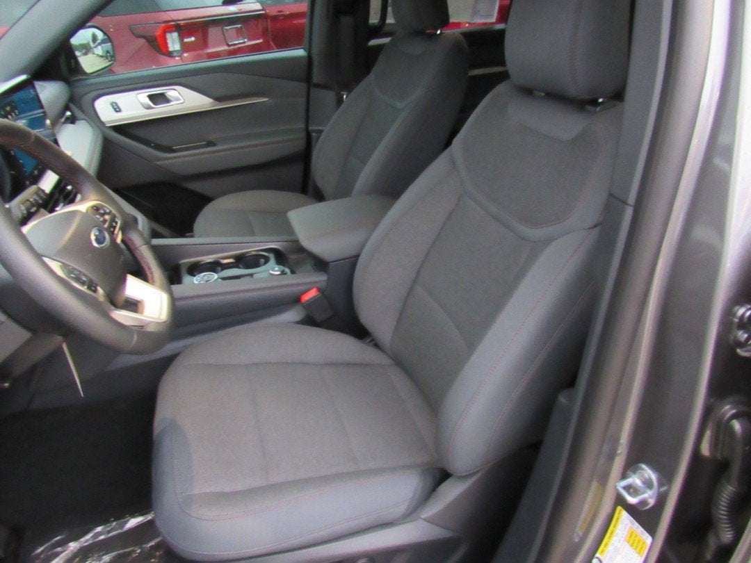 2027 Ford Explorer Active w/200A Pkg