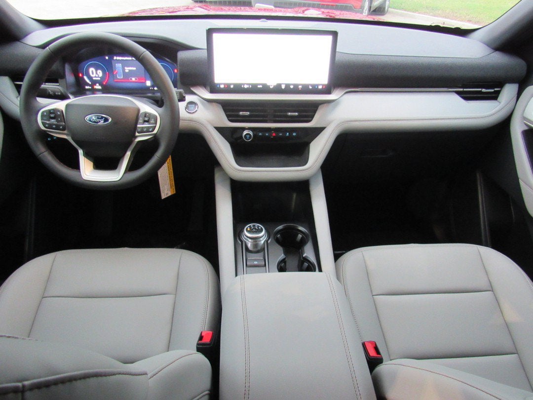 2027 Ford Explorer Active w/200A Pkg