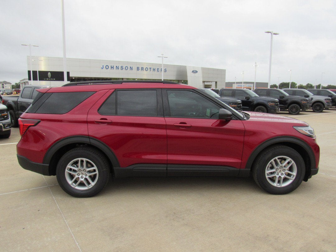 2027 Ford Explorer Active w/200A Pkg