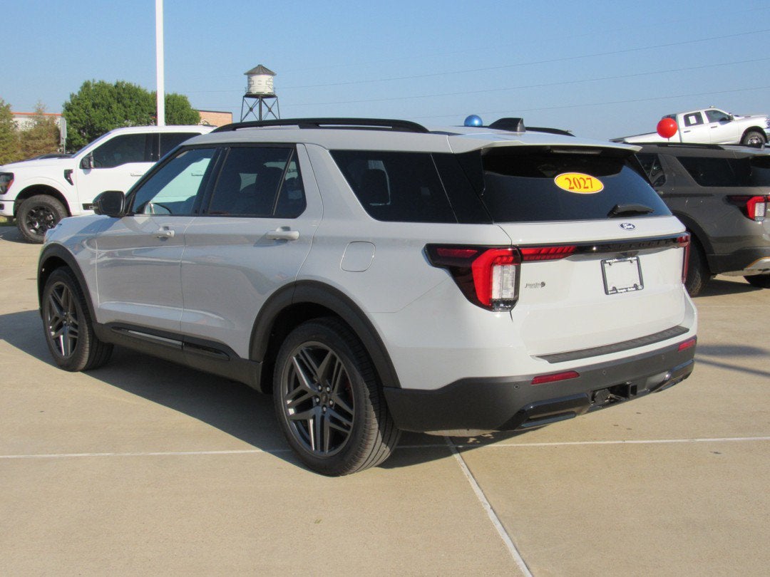 2027 Ford Explorer ST-Line