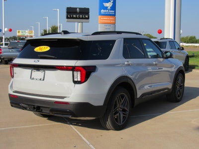 2027 Ford Explorer ST-Line