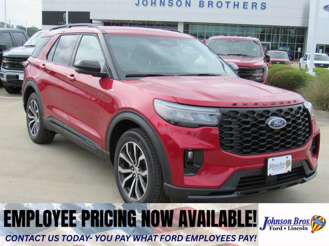 2026 Ford Explorer ST-LINE RWD's photo