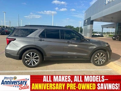 2025 Ford Explorer ST-Line