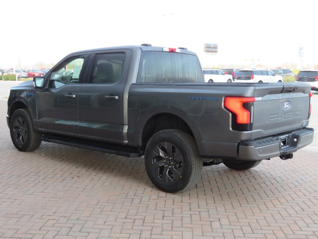 2025 Ford F-150 Lightning Flash