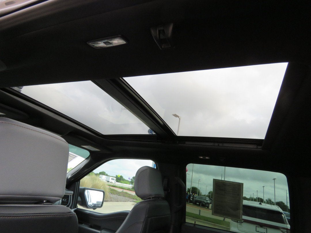 2024 Ford F-150 Lightning LARIAT