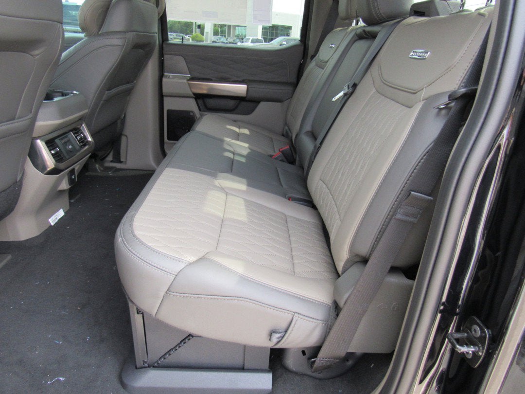 2027 Ford Super Duty F-250 SRW Platinum