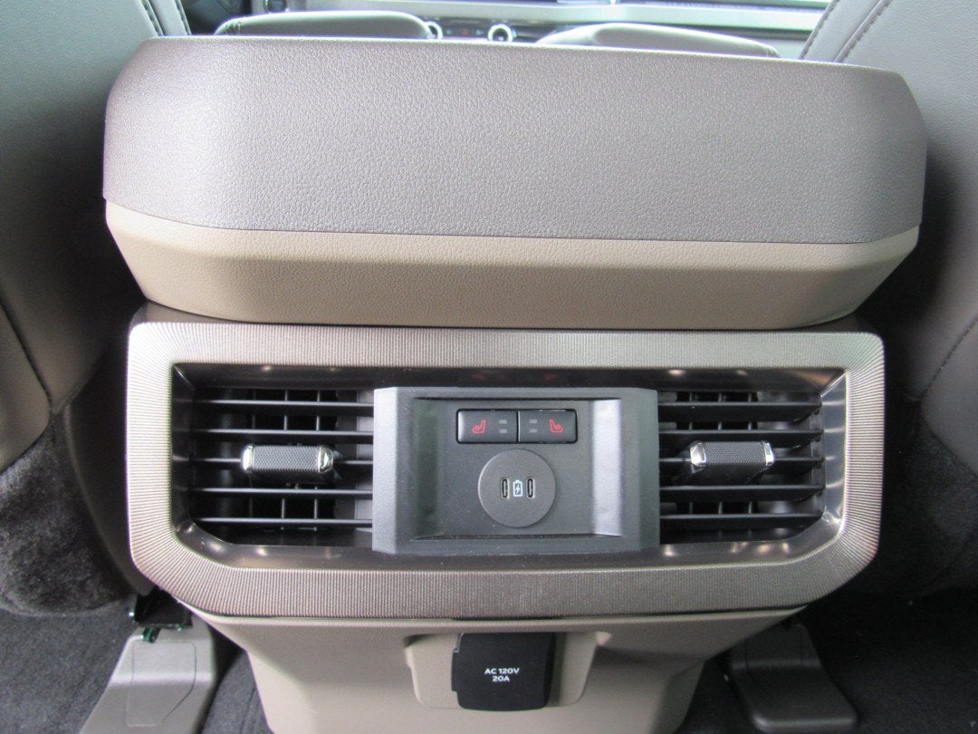 2027 Ford Super Duty F-250 SRW Platinum