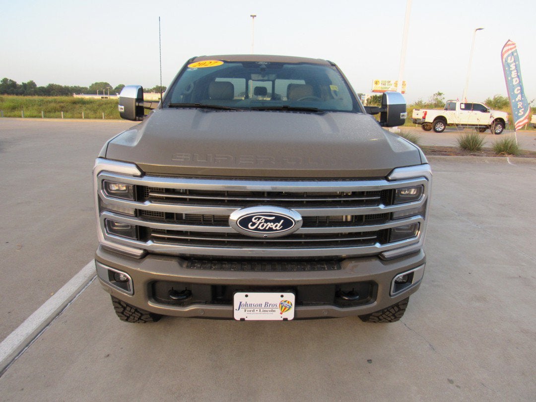 2027 Ford Super Duty F-250 SRW Platinum