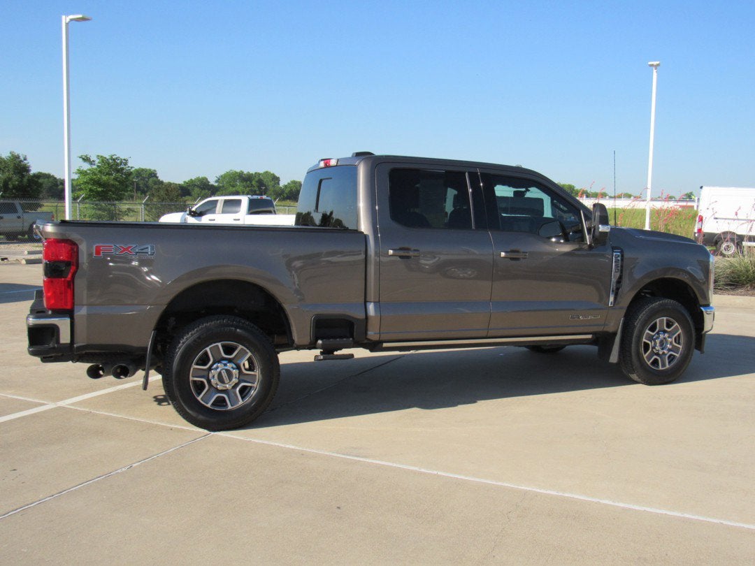 2023 Ford Super Duty F-250 SRW LARIAT