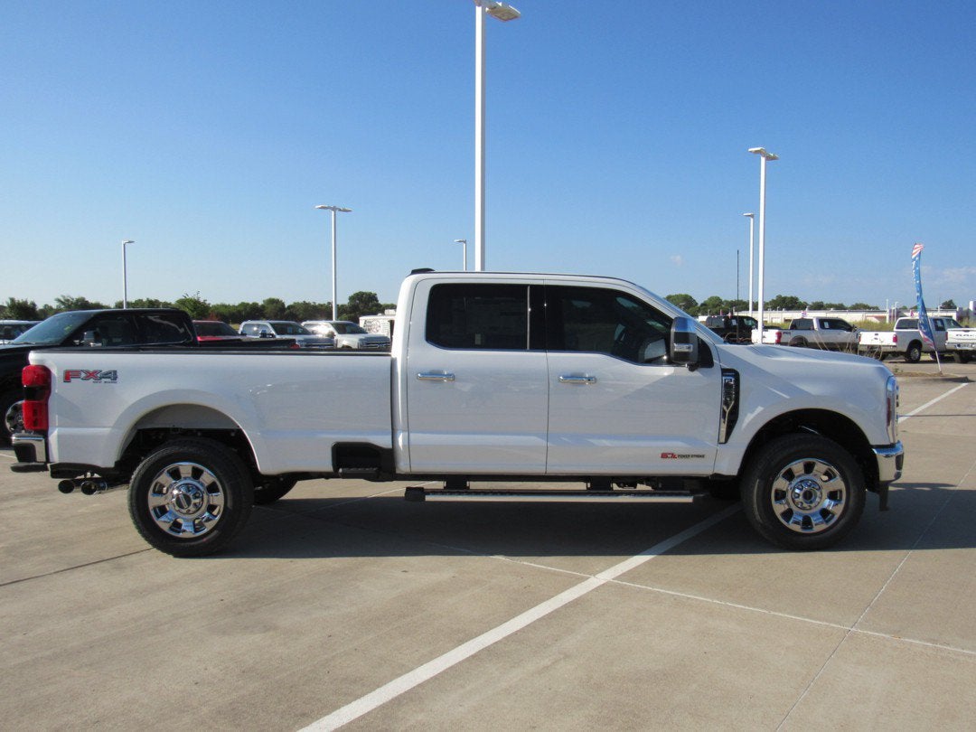2026 Ford Super Duty F-350 SRW LARIAT