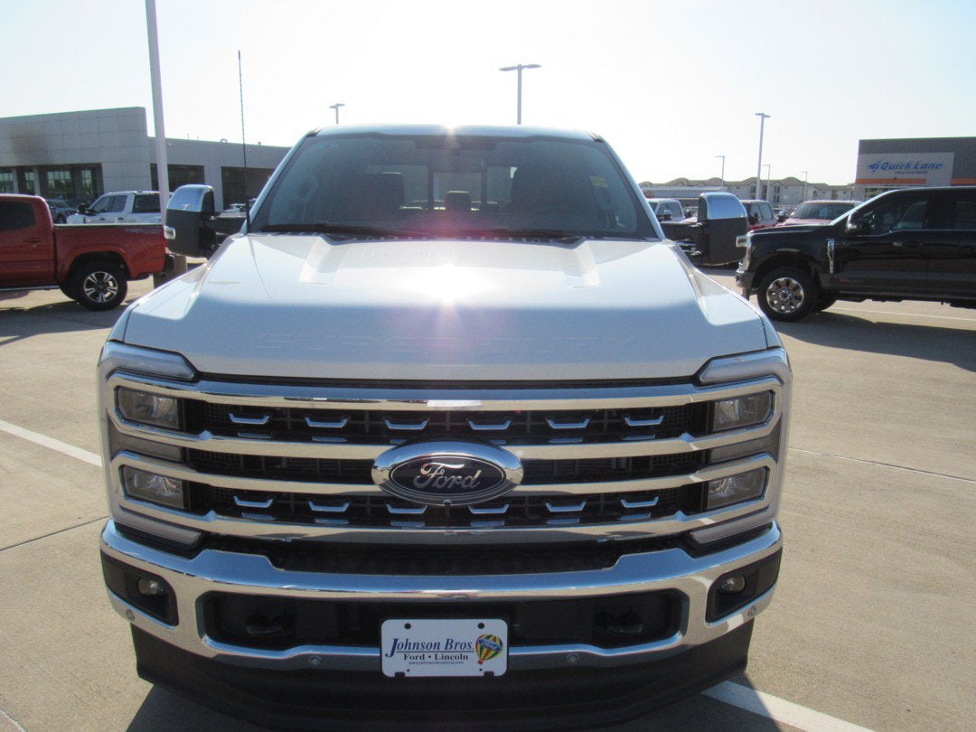 2026 Ford Super Duty F-350 SRW LARIAT