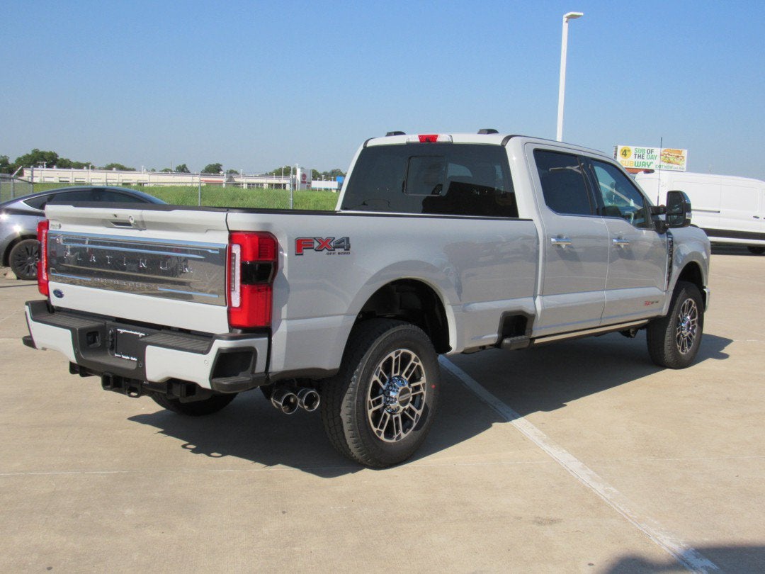 2026 Ford Super Duty F-350 SRW Platinum