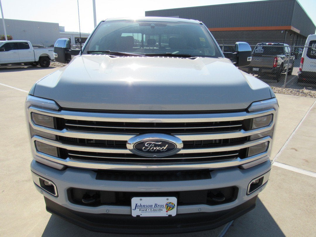 2026 Ford Super Duty F-350 SRW Platinum