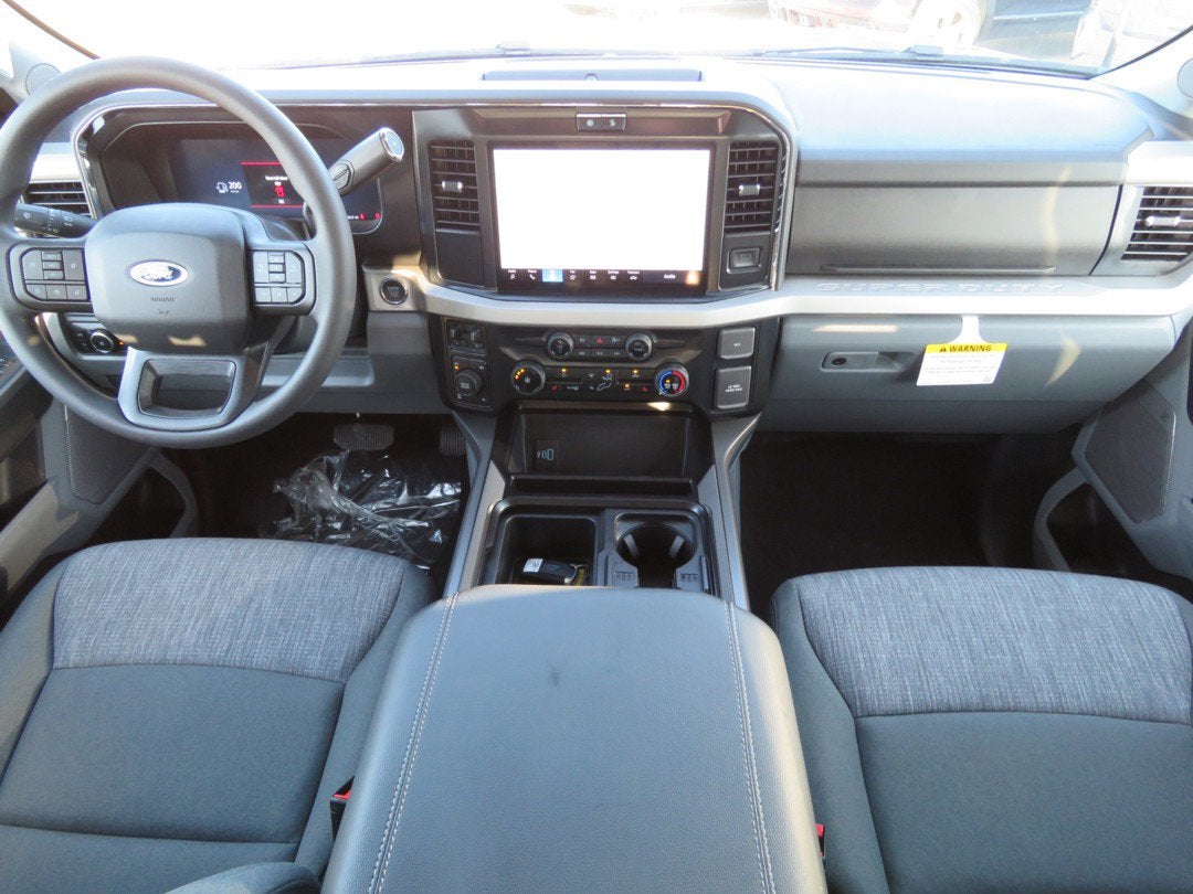 2026 Ford Super Duty F-350 SRW XLT