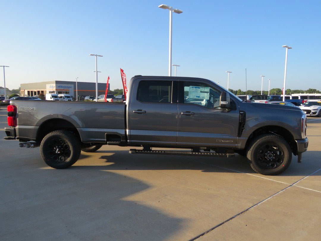 2026 Ford Super Duty F-350 SRW XLT