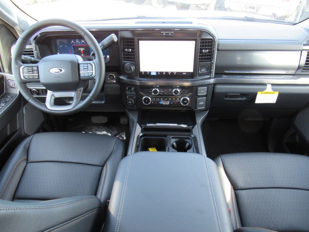 2026 Ford Super Duty F-350 DRW LARIAT
