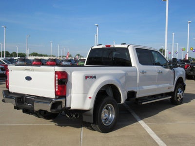 2026 Ford Super Duty F-350 DRW LARIAT