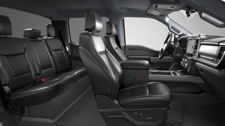 2026 Ford Super Duty F-350 DRW LARIAT
