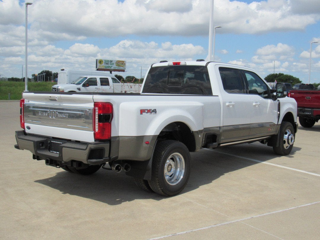 2026 Ford Super Duty F-350 DRW King Ranch