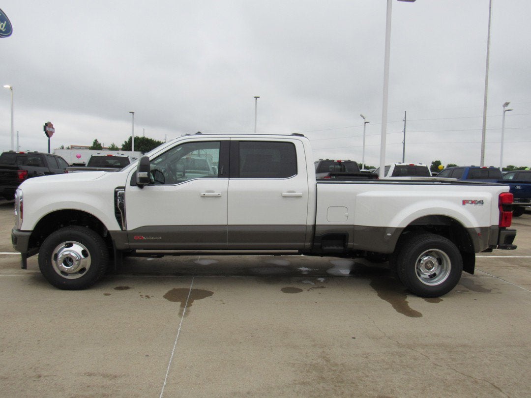 2026 Ford Super Duty F-350 DRW King Ranch