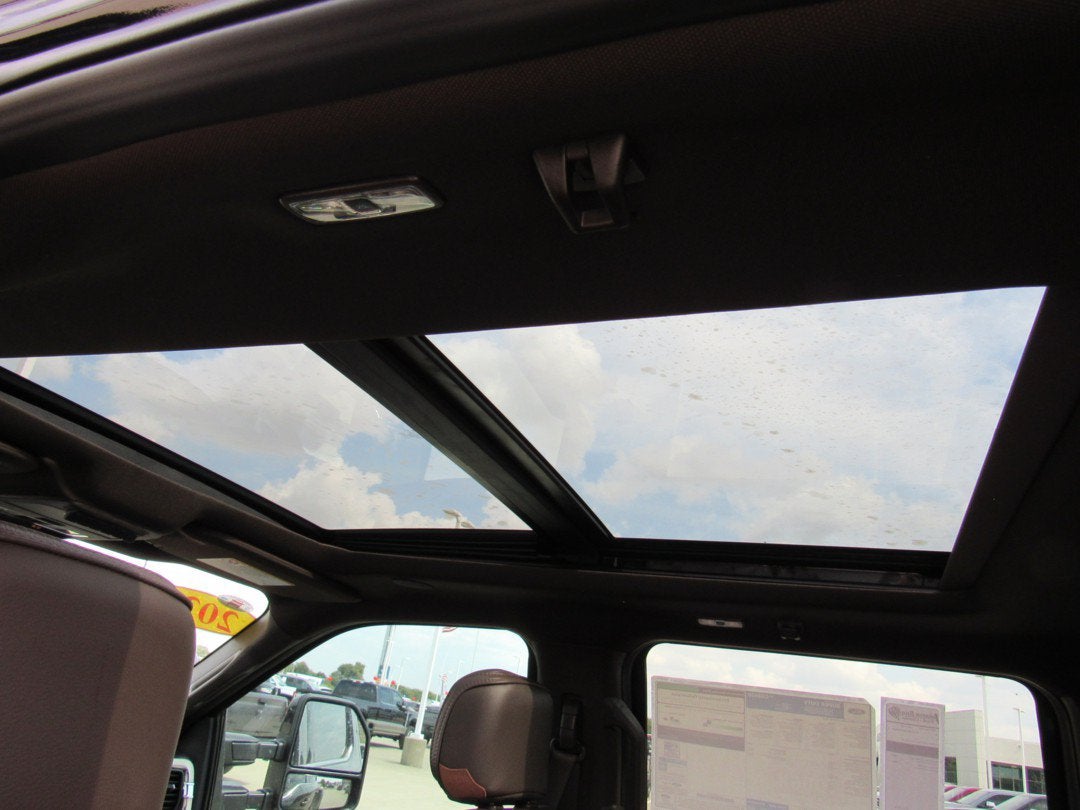 2027 Ford Super Duty F-350 DRW King Ranch