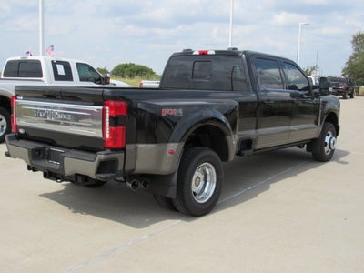 2027 Ford Super Duty F-350 DRW King Ranch