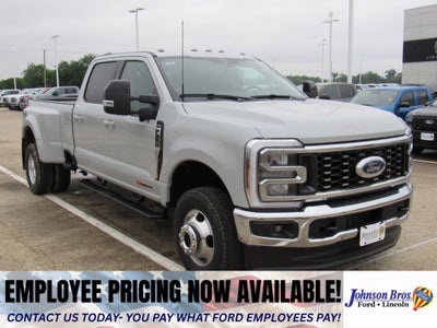 2026 Ford Super Duty F-350 DRW LARIAT