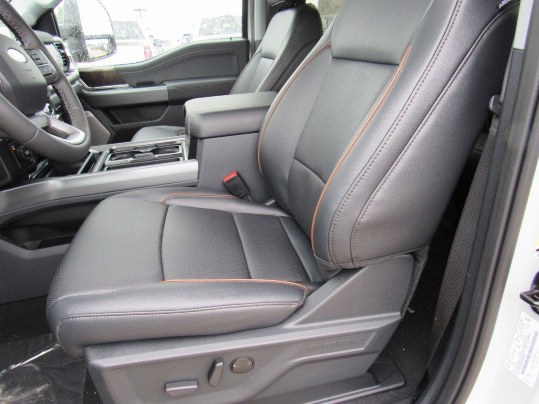 2026 Ford Super Duty F-350 DRW LARIAT