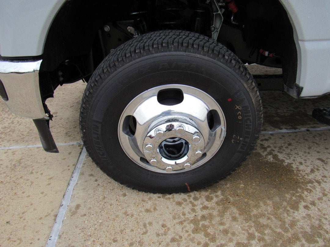 2026 Ford Super Duty F-350 DRW LARIAT