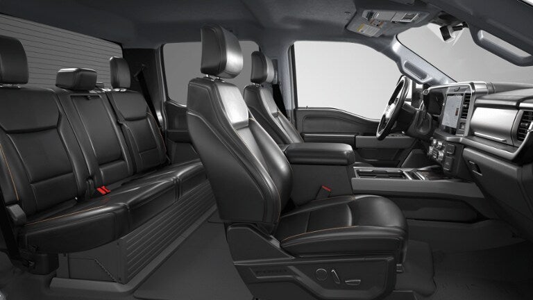2026 Ford Super Duty F-350 DRW LARIAT