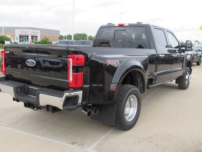 2026 Ford Super Duty F-350 DRW LARIAT